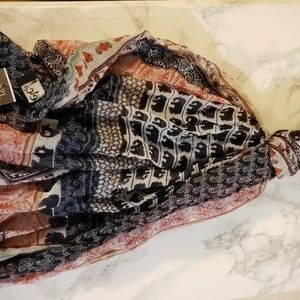Accessories - Scarf Accessories - Scarf